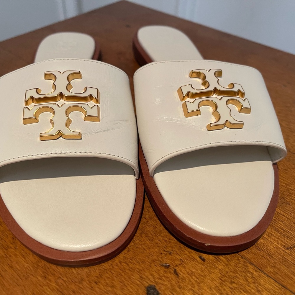 Tory Burch Cream White Everly Slide Sandal Sz . 7